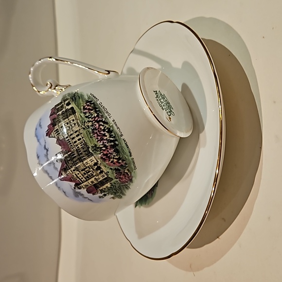 Royal Grafton tea cup and sauce - Picture 7 of 8